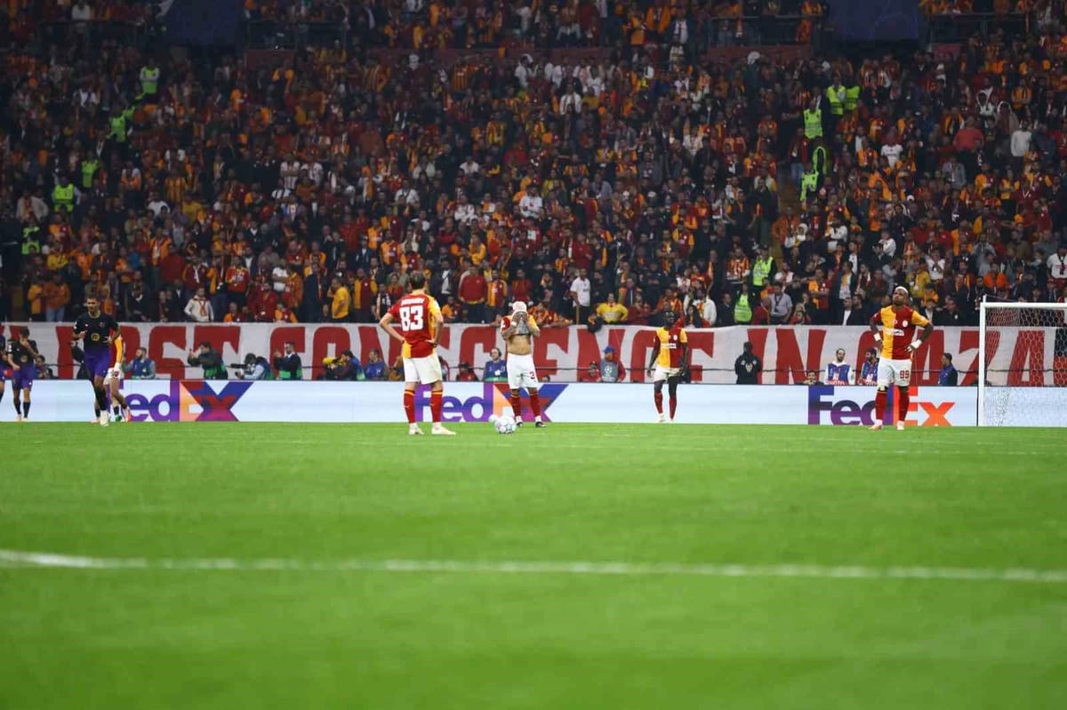 UEFA Şampiyonlar Ligi: Galatasaray: 1 - Barcelona: 4 (Maç sonucu)