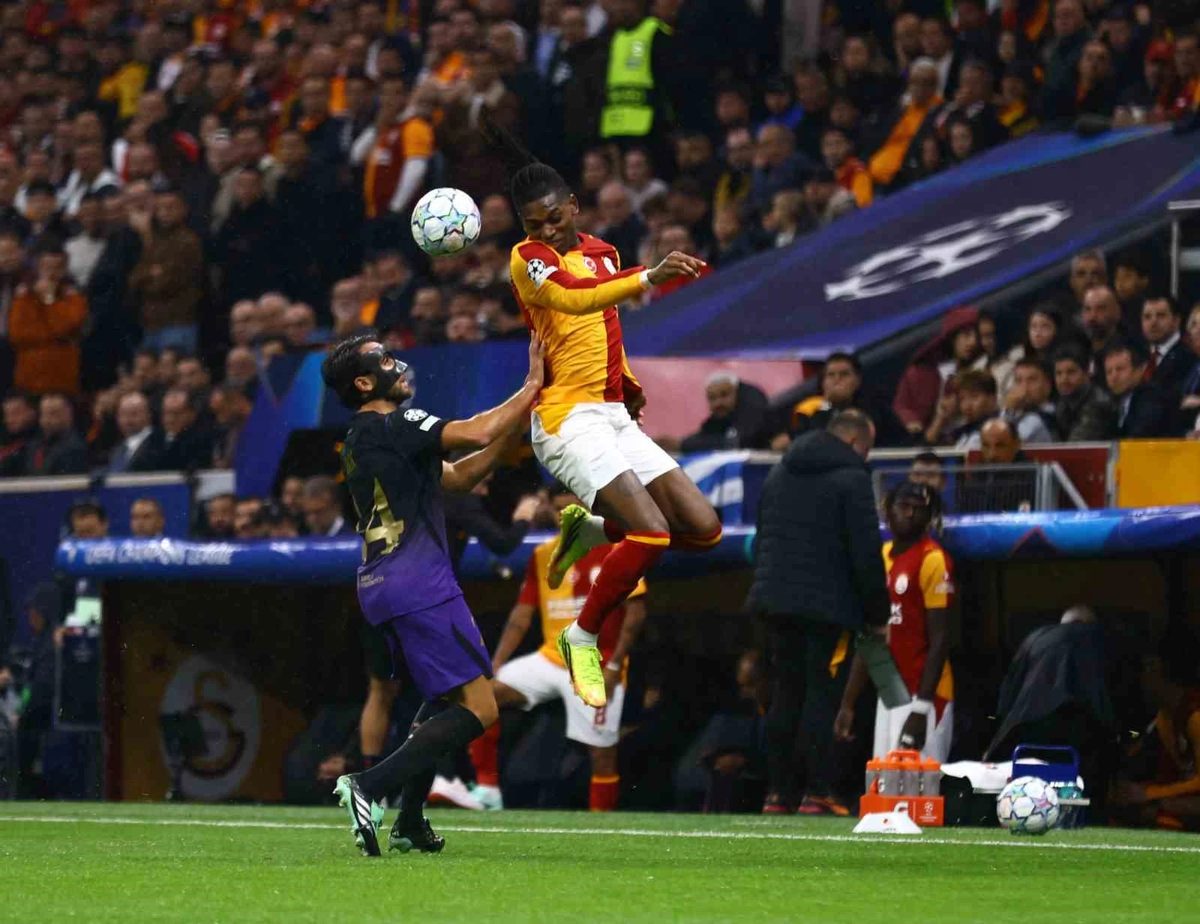 UEFA Şampiyonlar Ligi: Galatasaray: 1 - Barcelona: 4 (Maç sonucu)