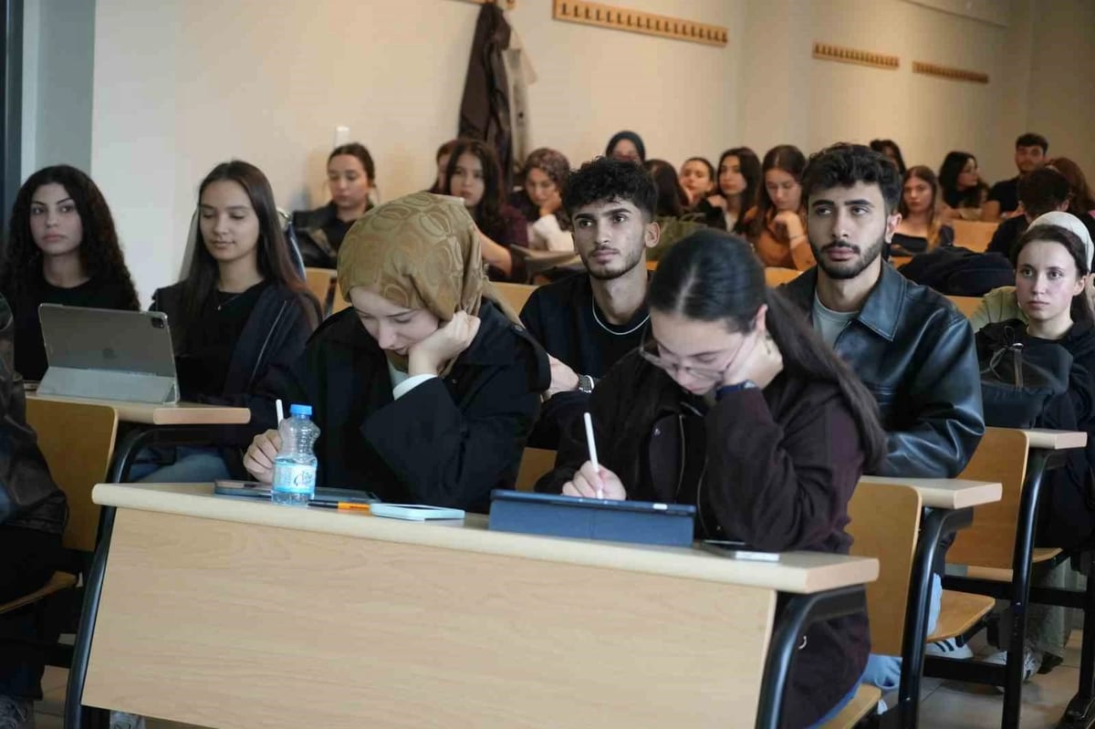 Üniversitelerde yeni dönem: Daha az ders, daha çok proje