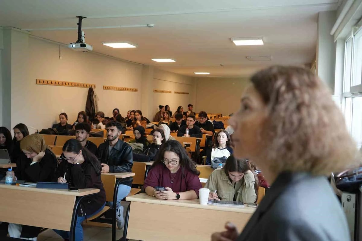 Üniversitelerde yeni dönem: Daha az ders, daha çok proje