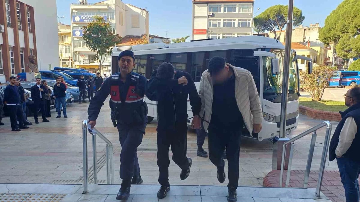 Uyuşturucu operasyonunda yakalanan 71 şüpheliden 3’ü tutuklandı