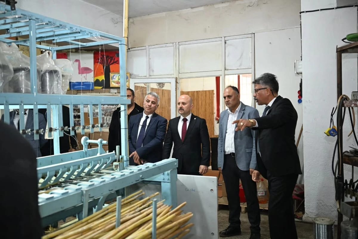 Vali Varol, sepet imalatını yerinde inceledi ve üreticilerle görüştü