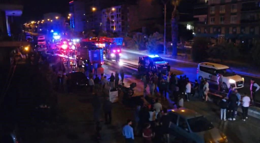 Yangına uykularında yakalandılar: 5 kişi dumandan etkilendi