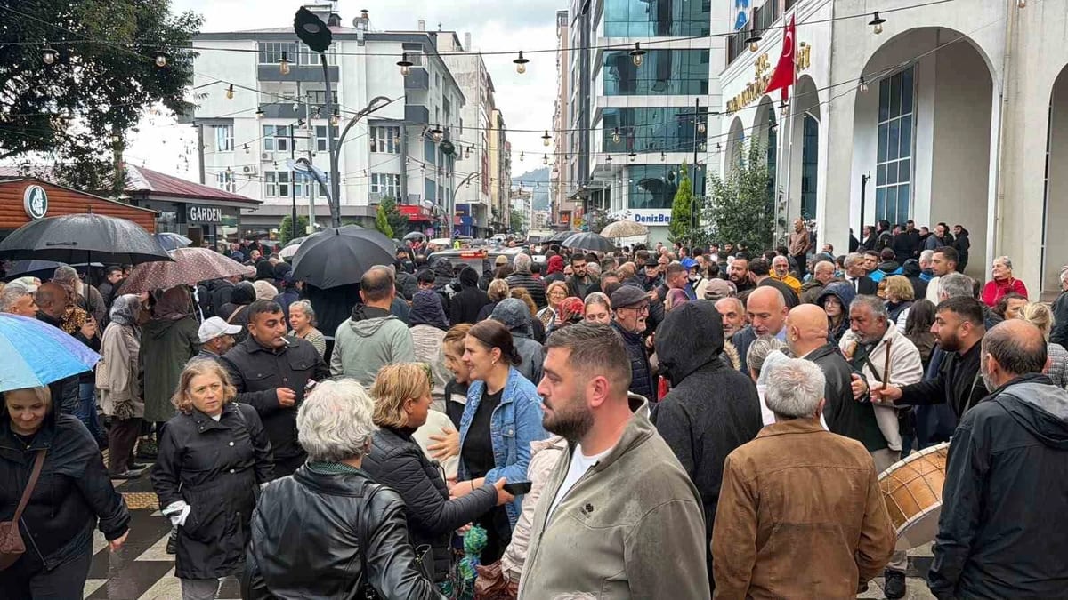 Yeni Parti Genel Başkanı Özel: "Genel başkanı üyelerimiz doğrudan seçecek"