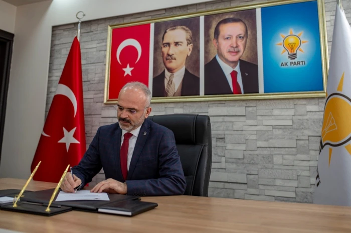 AK Parti Efeler İlçe Başkanı Elbir, Güven Tazeledi