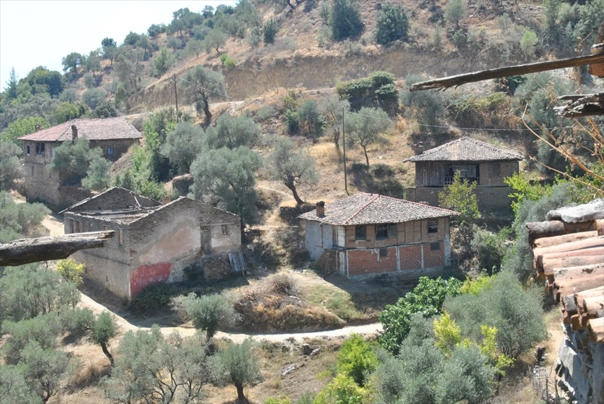 Ödemiş’teki “Terk Edilmiş Köy” Salgın Sürecinde Tamamen Issızlaştı