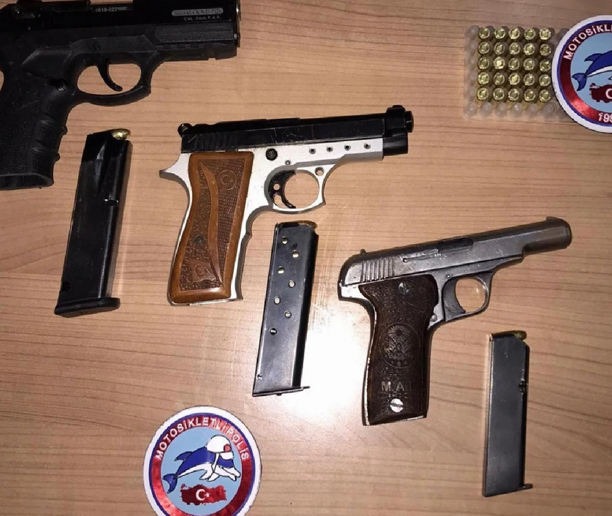 Afyonkarahisar’da Maske Takmayan 9 Kişiye 8 Bin 100 Lira Ceza Verildi