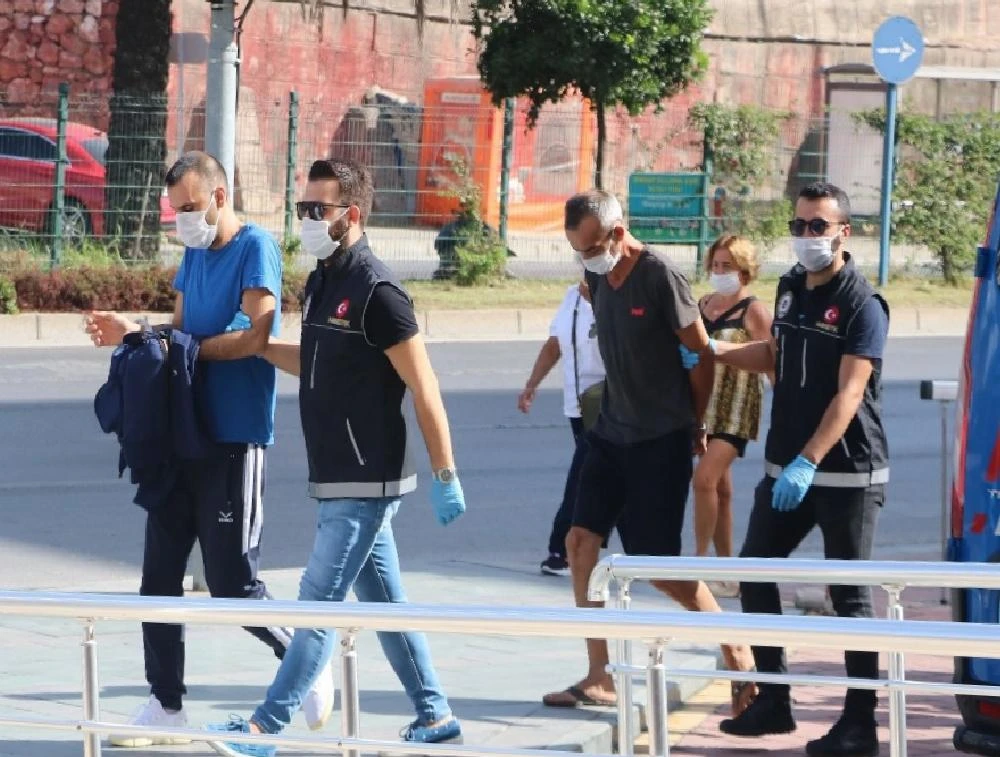 Alanya’da 2 Ayrı Uyuşturucu Operasyonu: 4 Gözaltı