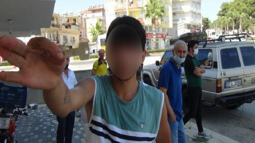 Doğum Gününde Çaldığı Otomobille Kaza Yapan Genç,2.83 Promil Alkollü Çıktı
