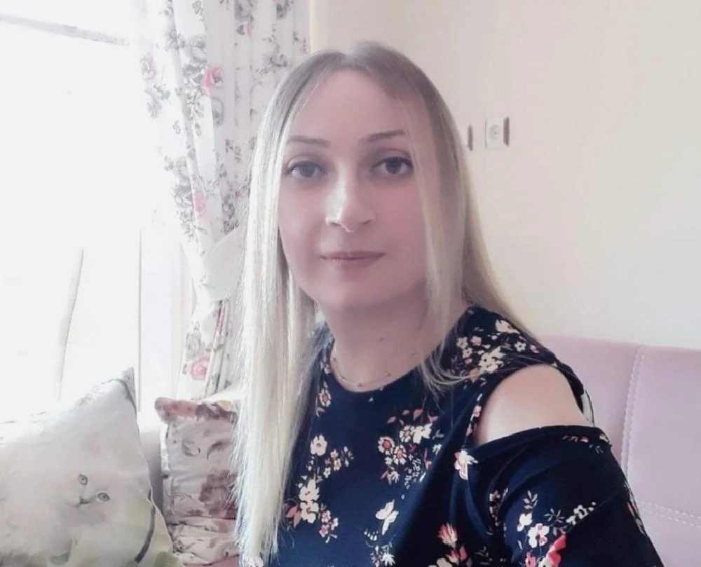 Genç Kızın Ani Ölümü İlçeyi Yasa Boğdu