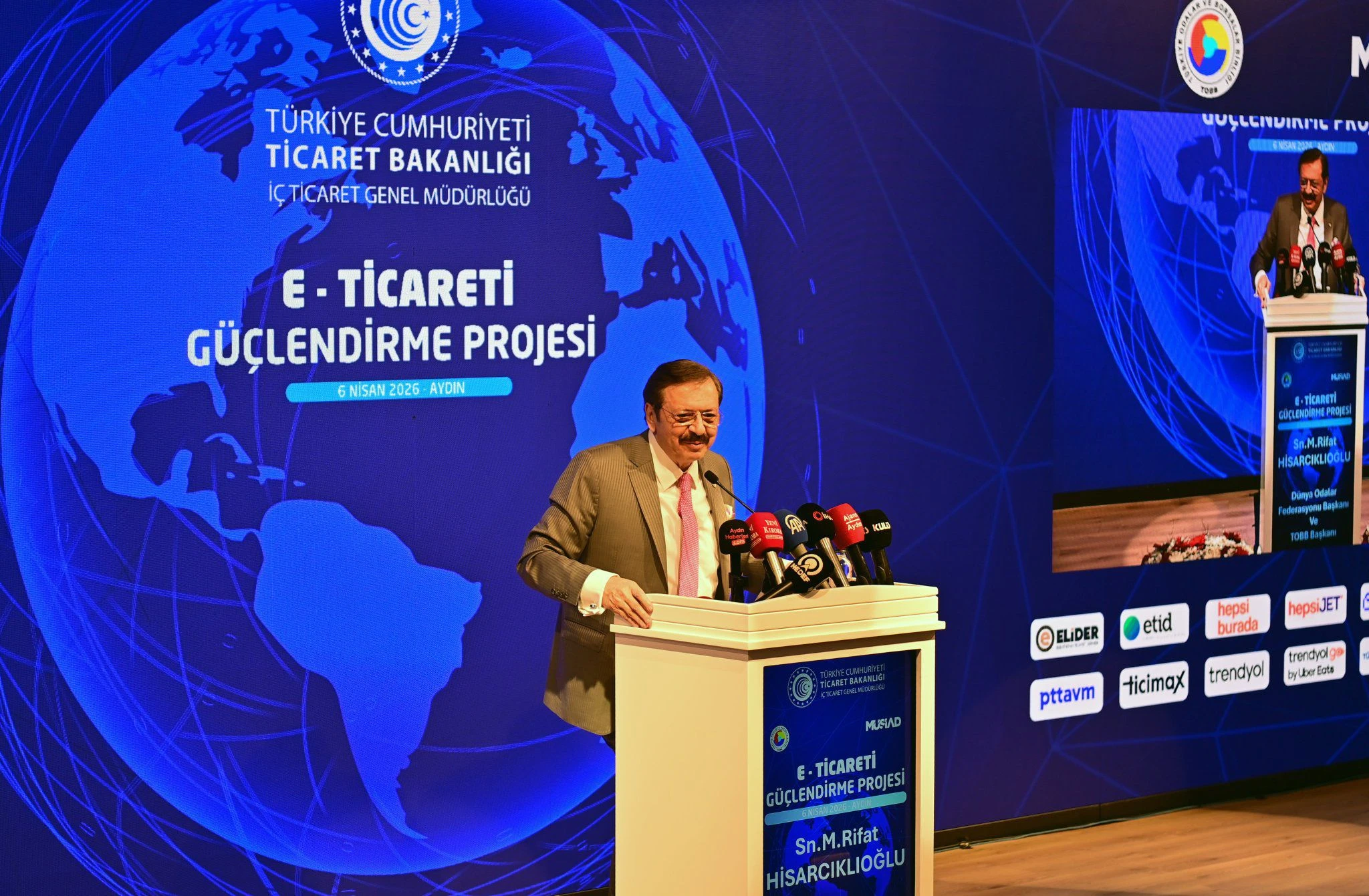 TOBB Başkanı Rifat Hisarcıklıoğlu Aydın’da: E-ticaret Vurgusu Öne Çıktı