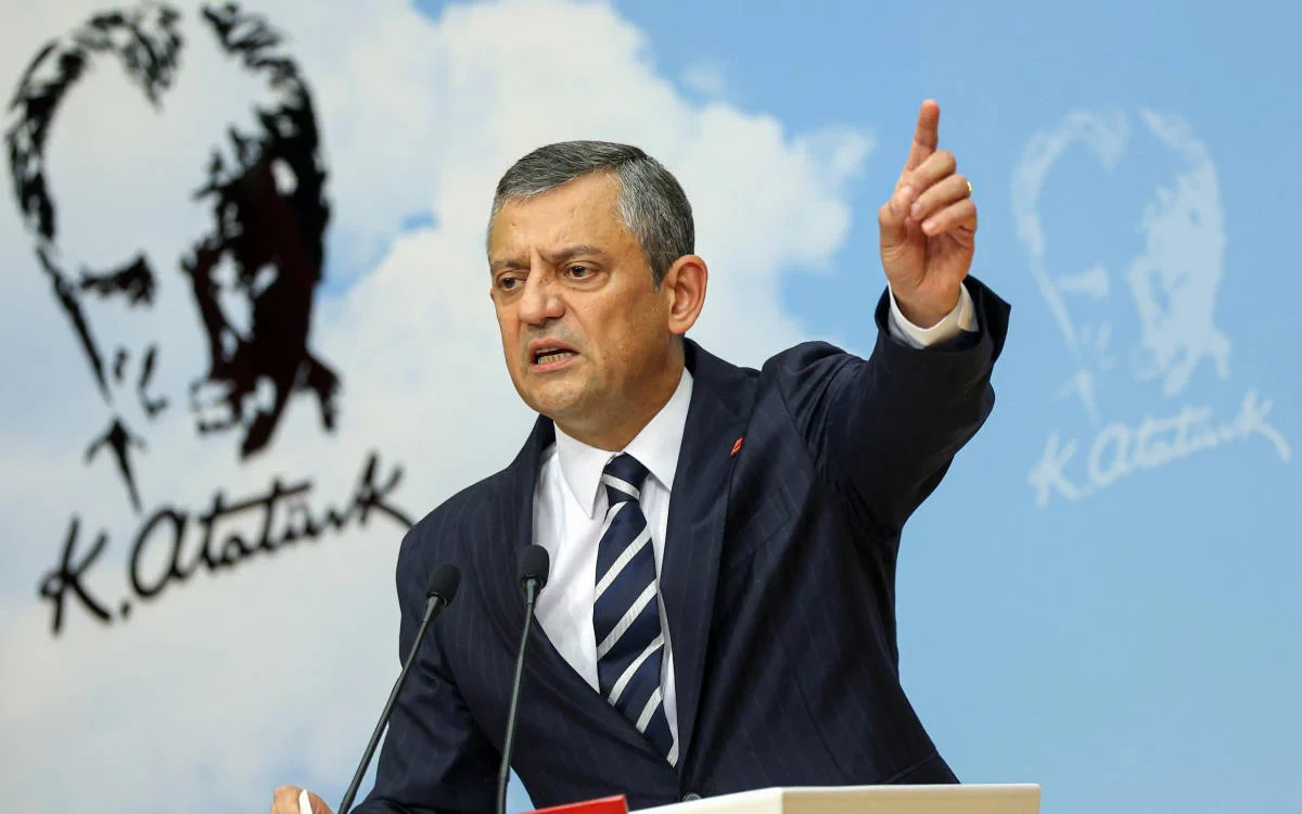 CHP’de Kurultay Süreci için İmzalar Genel Merkez’e Gidiyor