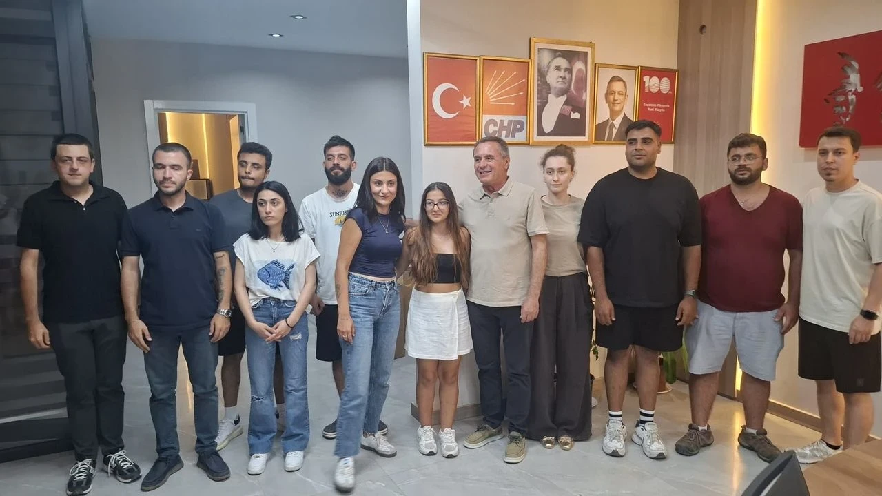 CHP Kuşadası’nda Görev Tartışması: Gürbilek “Tebliğ Gelse de Bizim için Yok Hükmünde” Dedi