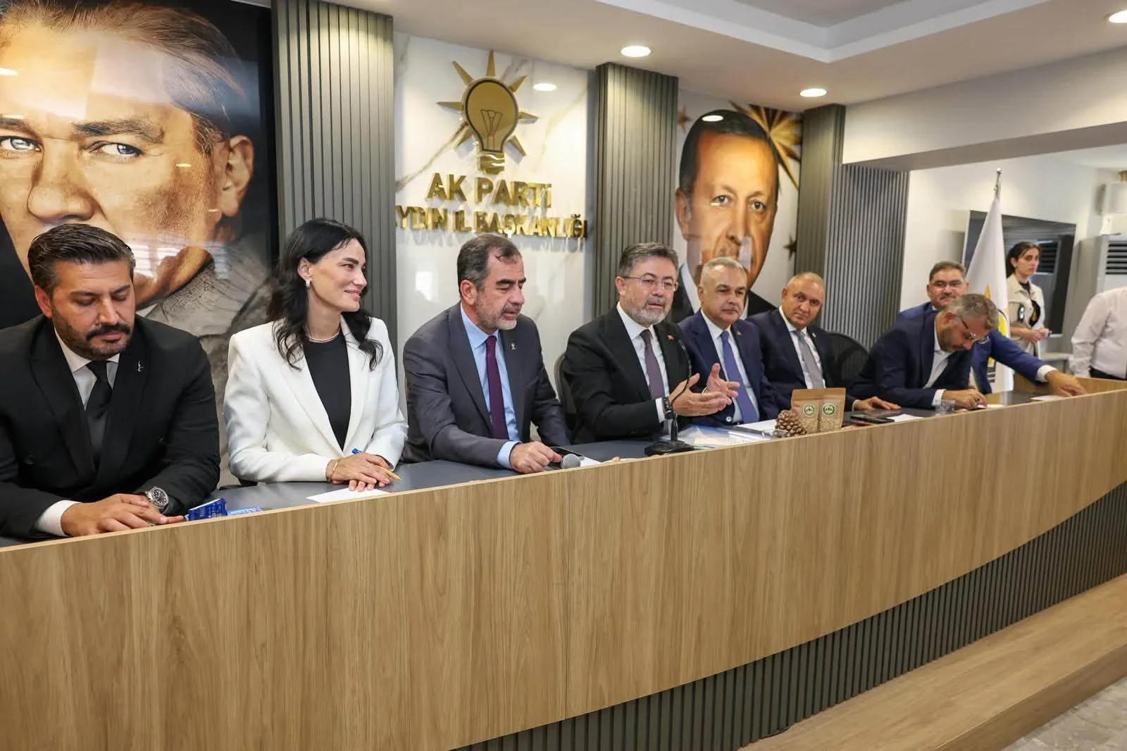 AK Parti Aydın’da Hedefler ve Yol Haritası Masaya Yatırıldı
