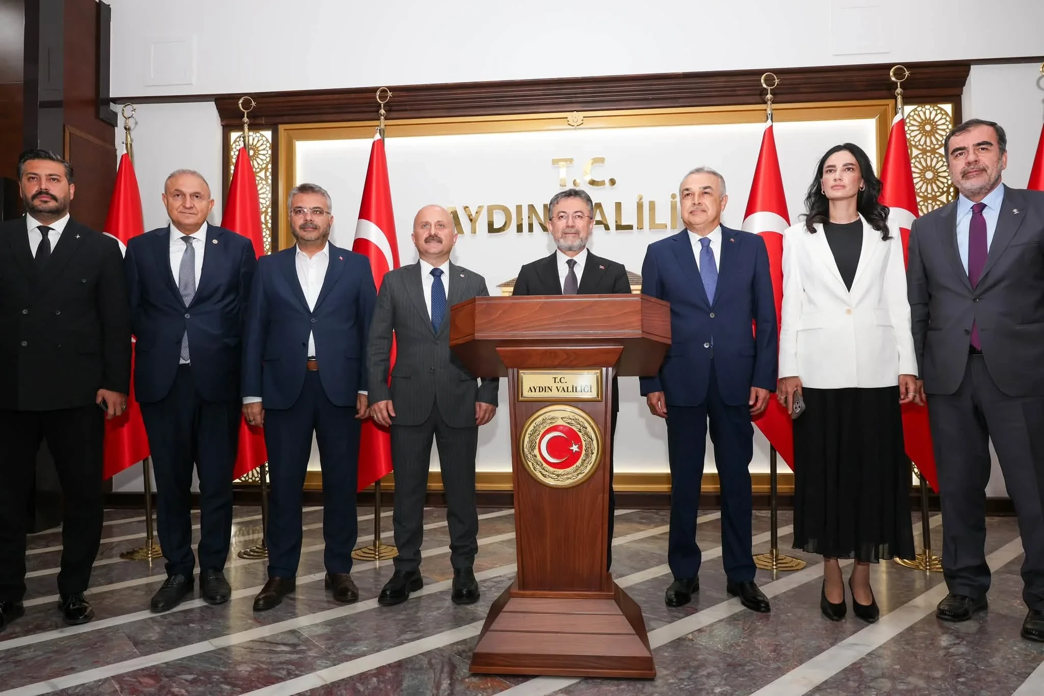 Bakan Yumaklı Aydın Valiliği’nde Tarım Yatırımlarını Değerlendirdi
