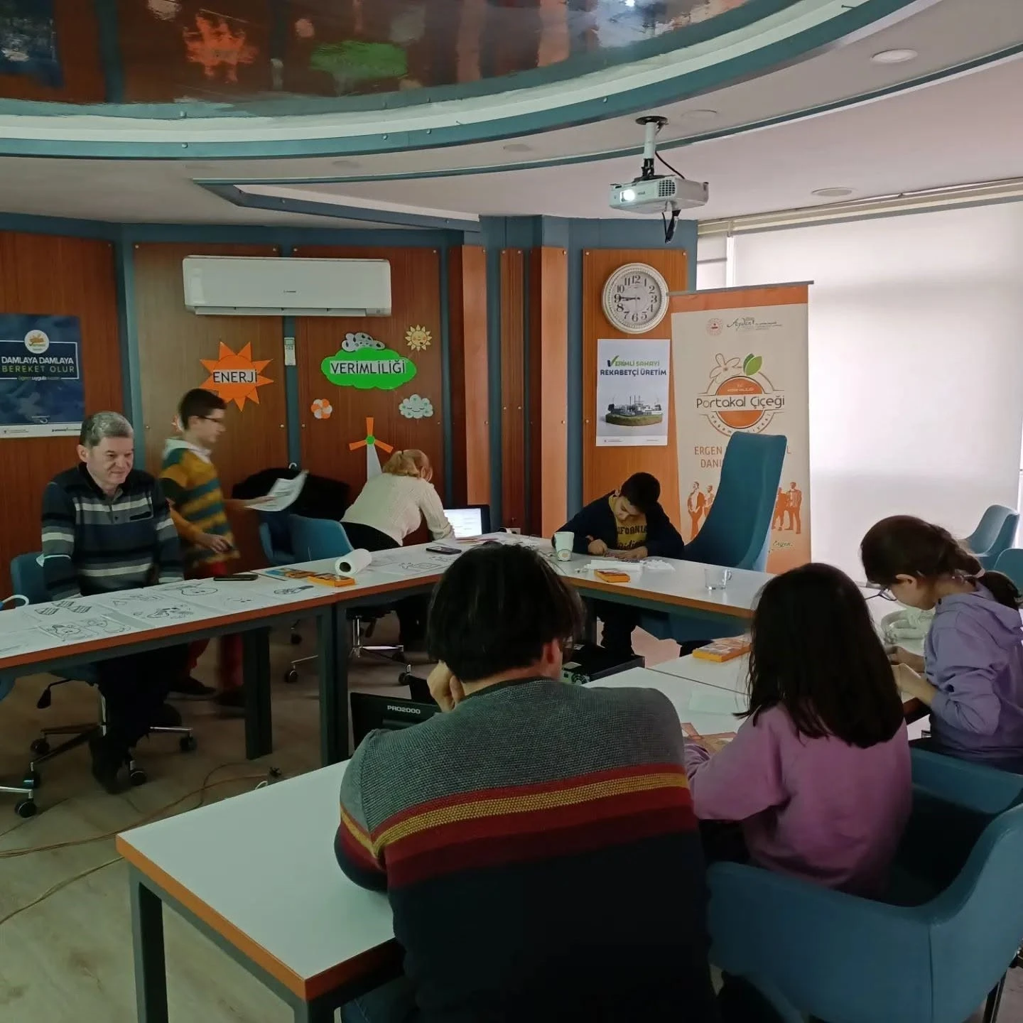 Dikkat Dağınıklığı Yaşayan Gençler için Sonbahar Programı Başlıyor