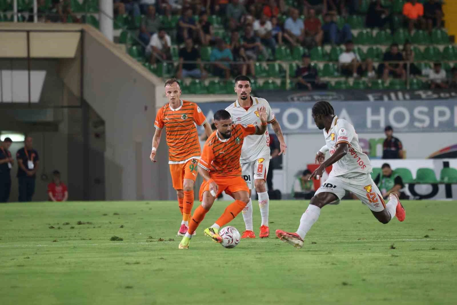 Süper Lig’de Galibiyeti Bulunmayan Göztepe, Son Sıradan Kurtulamadı