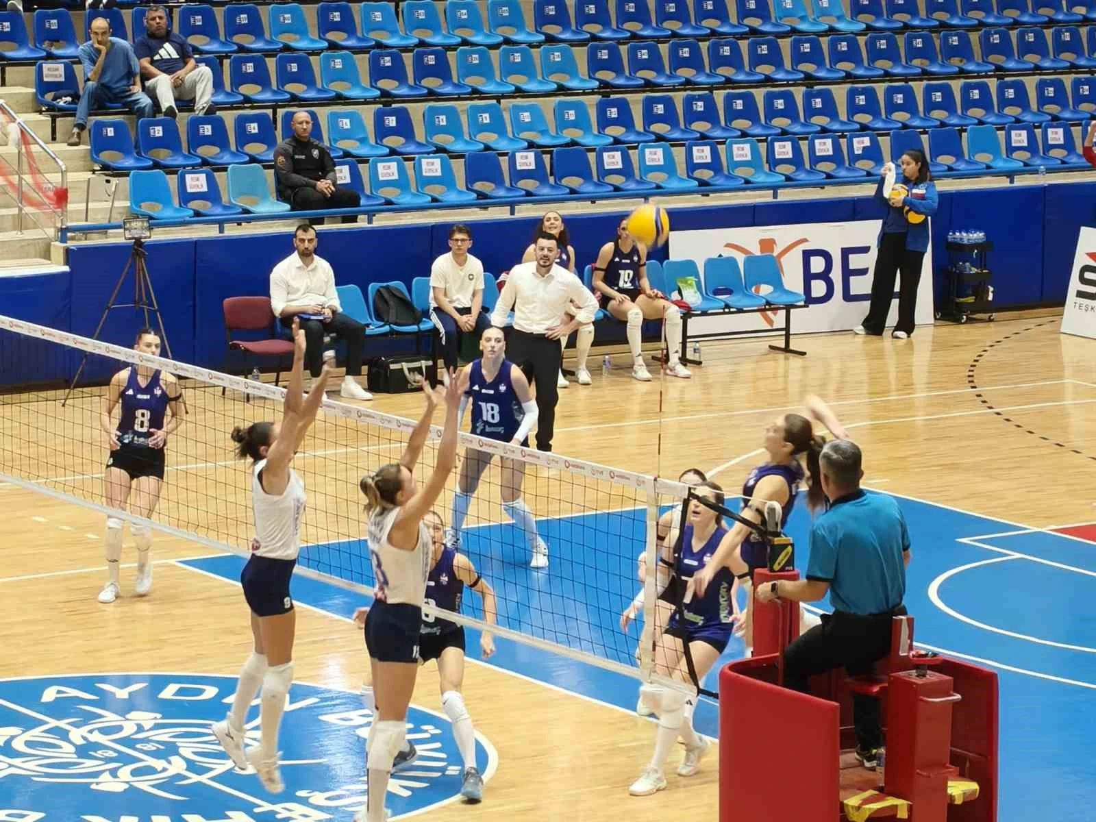 Aydın Büyükşehir Belediyespor, İstanbul’u 3-1 yenerek zirvedeki yerini korudu
