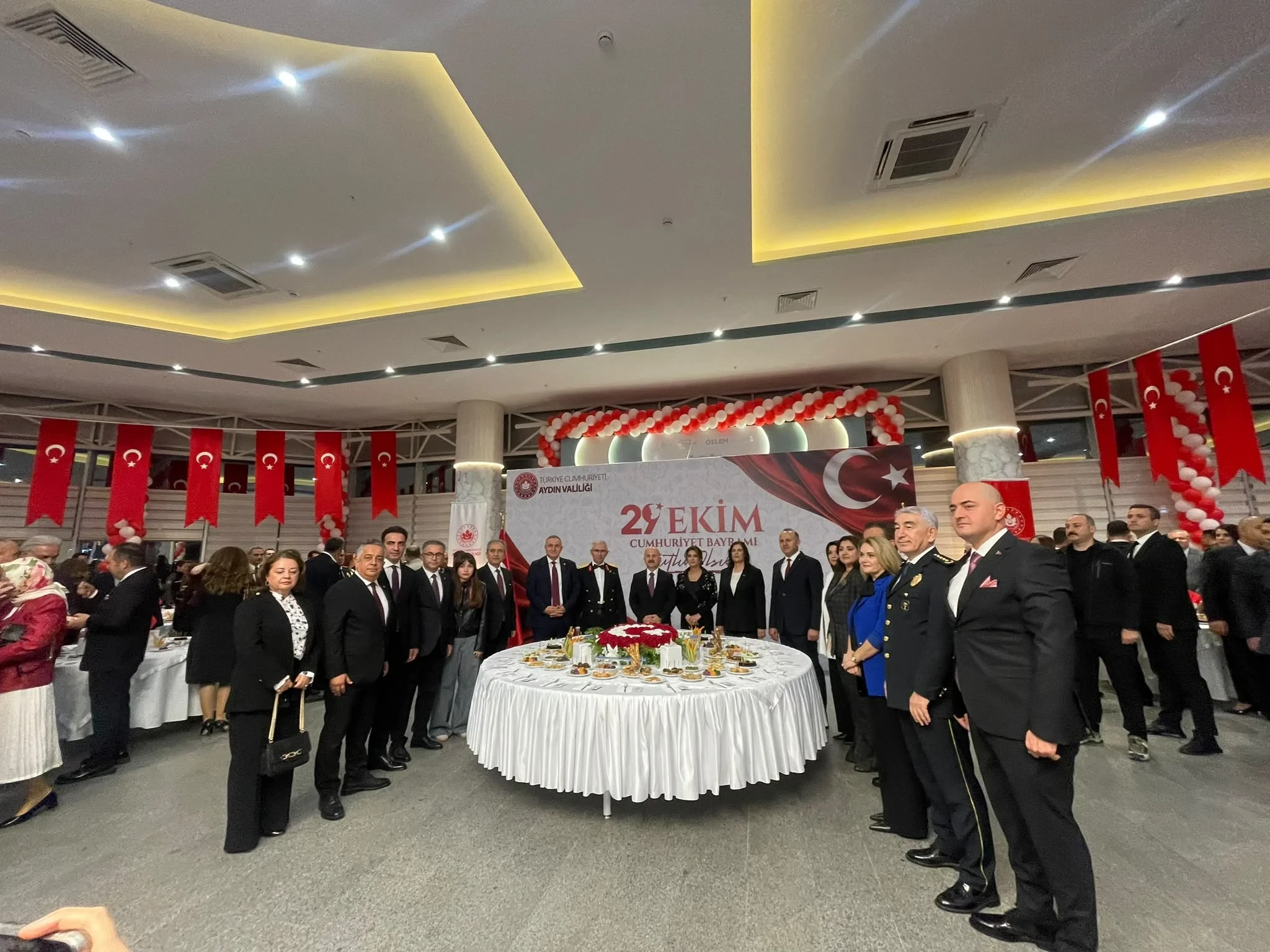 Aydın'da Cumhuriyet'in 103. Yılına Özel Kabul Töreni