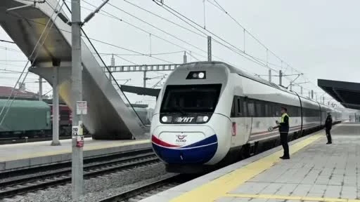 Çerkezköy-Edirne Hattında İlk Hızlı Tren Edirne'den Yola Çıktı, Süre 54 Dakika