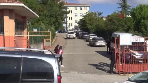 Başakşehir’de bir ortaokula yaşanan bıçaklı saldırıya ilişkin soruşturma başlatıldı videosu