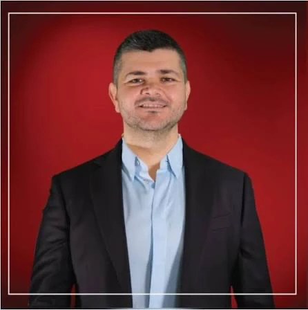 CHP Kuşadası İlçe Başkanlığı Görevine Getirilen Efe Berberoğlu'ndan İddialı Açıklama: “Geleceği Omuz Omuza Kur
