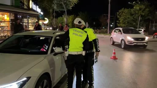 Edirne'de Ehliyetinin Süresi Dolduğu Belirlenen Sürücü Mustafa Şenyılmaz