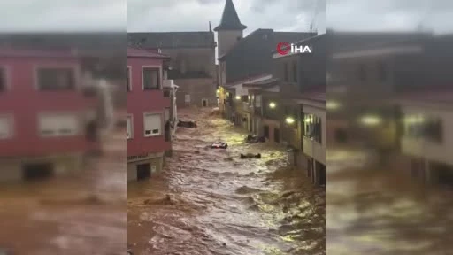 İspanya’da sel felaketi: 1 ölü videosu