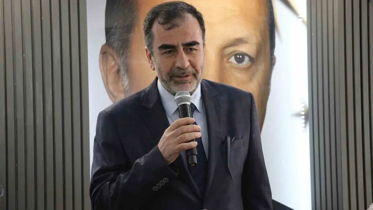Mehmet Erdem'den 29 Ekim Mesajı: Cumhuriyet Geleceğimizin Teminatı