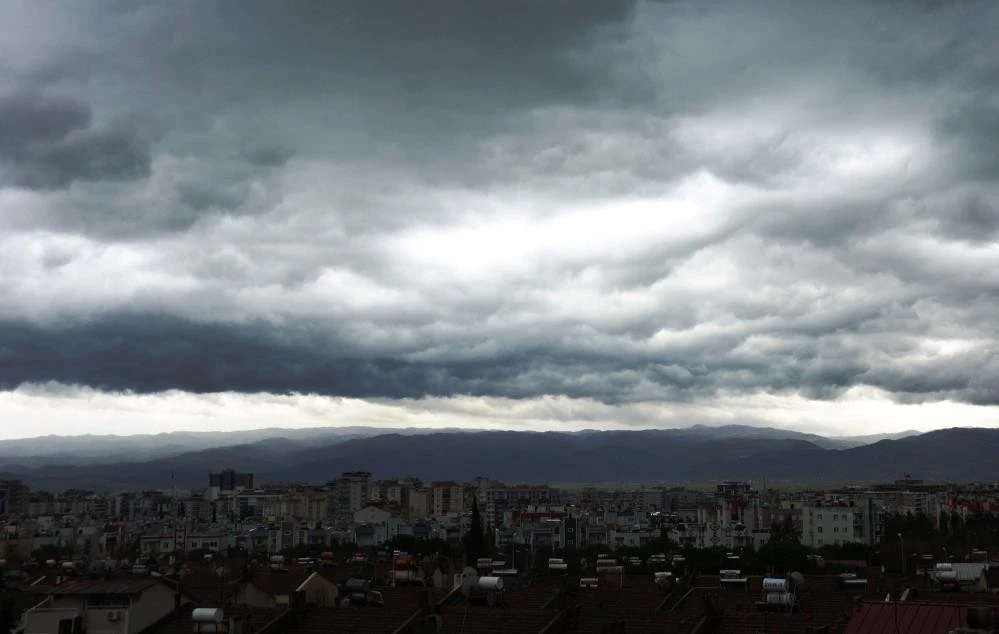 Meteoroloji kuvvetli sağanak uyarısı yaptı: Pazartesi'den itibaren etkili