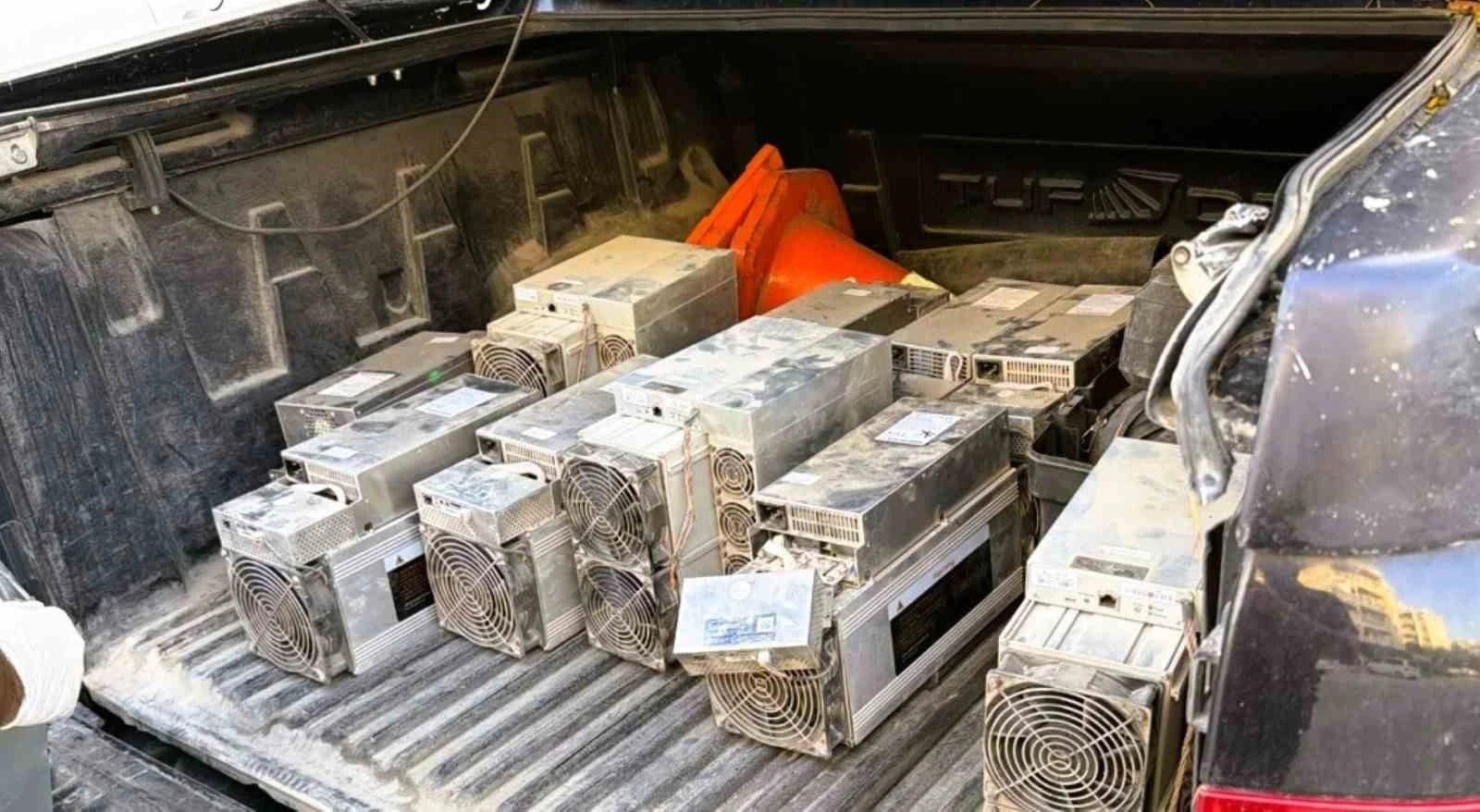 Nusaybin’de kaçak elektrikle kripto para üretimi