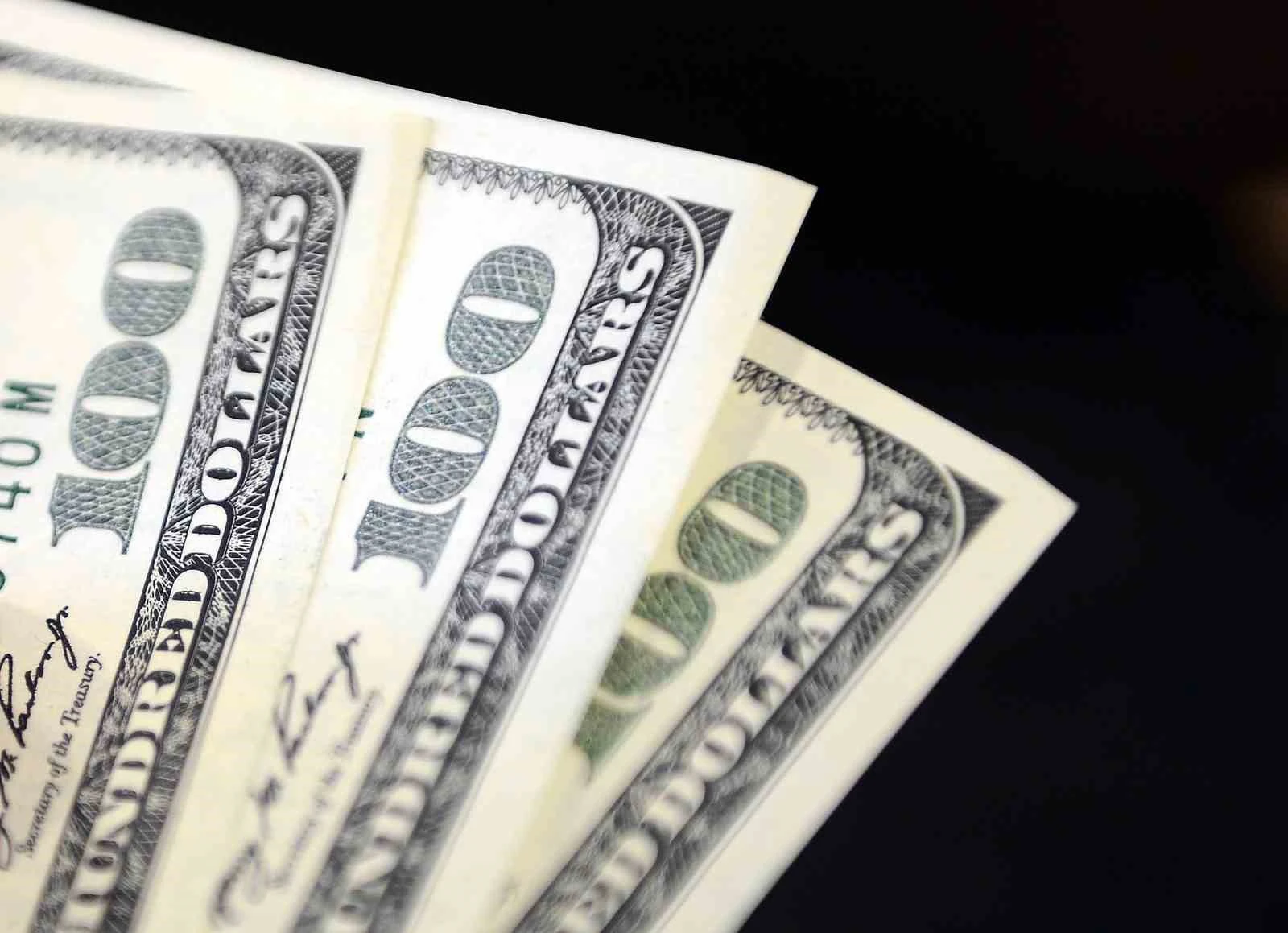 Dolar 49,7590, Euro 55,8560 Liradan Satışta; Hafta Yükselişle Başladı