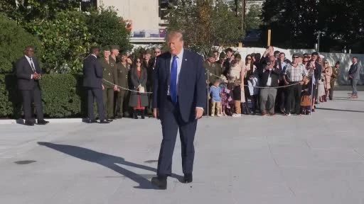 Trump, Elon Musk'ın Ukrayna'nın Starlink Erişimini Geri Getirdiğini Söyledi