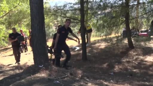 Turistleri taşıyan otobüs şarampole uçtu: 2 ölü, 9 yaralı videosu