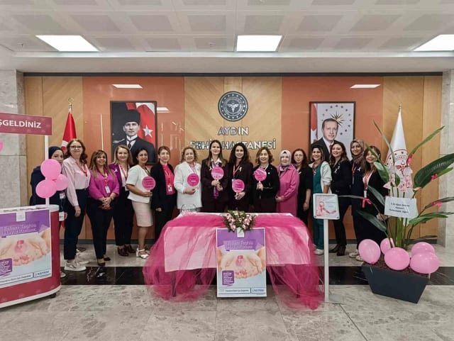 Aydın Şehir Hastanesi'nde Meme Kanserinde Erken Teşhis Çağrısı