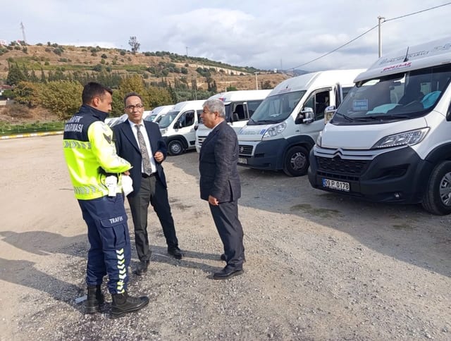 Efeler'de Okul Servis Araçları Öğrenci Güvenliği için Denetlendi