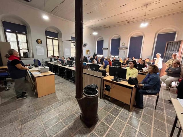 Söke'de Tarım Müdürlüğü Kadınlara Gıda Muhafaza ve Hijyen Eğitimi Verdi